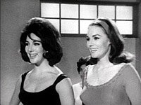 Image from: Luchadoras vs. el Médico Asesino, Las (1963)